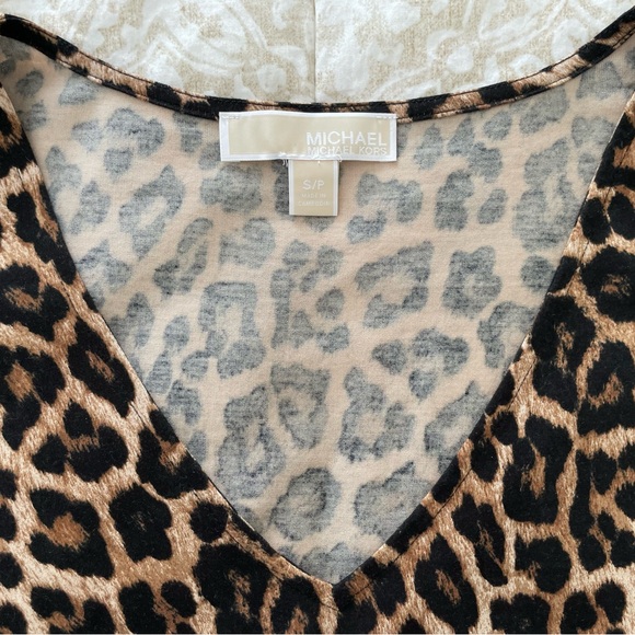Small Michael Kors Jersey Cheetah Print V-Neck Long Sleeve Smocked Hem Shirt - Picture 4 of 6